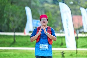 BIB: 2085
                            <button type="button" onclick="openModal(25032983)" class="btn btn-primary btn-sm float-right btn-popup" data-toggle="modal" data-target=".modal-high-quality">
                        <i class="fas fa-shopping-cart"></i> Add to Cart
                    </button>
                                            <button type="button" onclick="isThisMe(25032983, true)" class="btn btn-success btn-sm float-right btn-popup btn-isme hidden" data-toggle="tooltip" data-placement="bottom" title="นี่คือรูปของคุณใช่ไหม คลิกที่นี่เพื่อเอาเข้าอัลบั้ม">
                        <i class="fas fa-plus"></i> Add to album
                    </button>
                    <button type="button" onclick="isThisMe(25032983, false)" class="btn btn-warning btn-sm float-right btn-popup btn-isnotme hidden">
                        <i class="fas fa-ban"></i> Remove from album
                    </button>